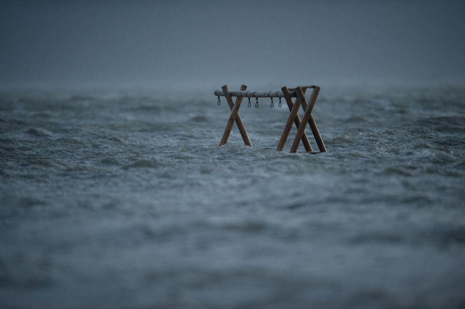 Land unter. Das Foto ist ein paar Jahre alt, aber in der stürmischen Jahreszeit gehört ...