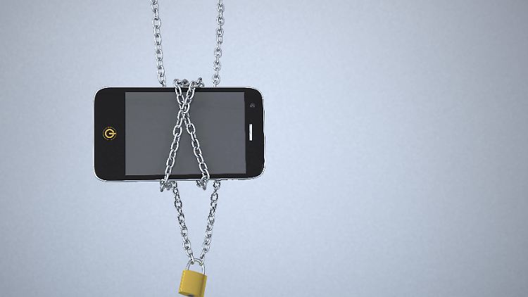 Das Sperren des Mobiltelefons soll verhindern, dass ein Zugriff auf sämtliche Daten des  Eigentümers möglich ist. 