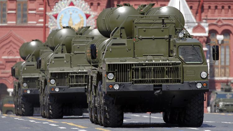 Das Raketenabwehrsystem S-400 bei einer Parade in Moskau.