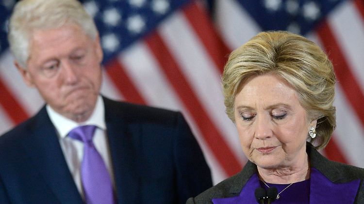 Hillary und ihr Mann Bill am 9. November 2016 - einen Tag nach der Niederlage bei der Präsidentschaftswahl.