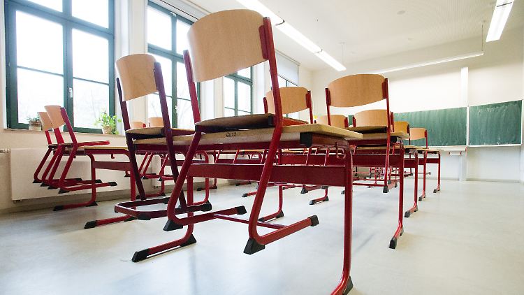 Die Tafel ist zumeist der Mittelpunkt des Klassenzimmers - zum Unmut der Schüler.
