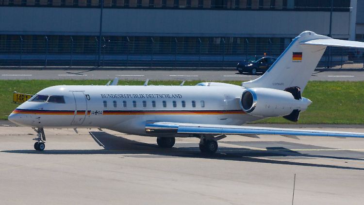 Das Flugzeug Typ Bombardier Global 5000 transportiert Spitzenpolitiker durch die Lüfte - die Kosten pro Flug liegen im fünfstelligen Bereich.