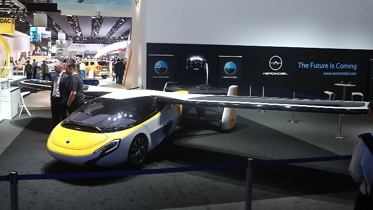 Bereits in den nächsten zwei bis drei Jahren will Aeromobil sein Flugauto in den Verkehr bringen.