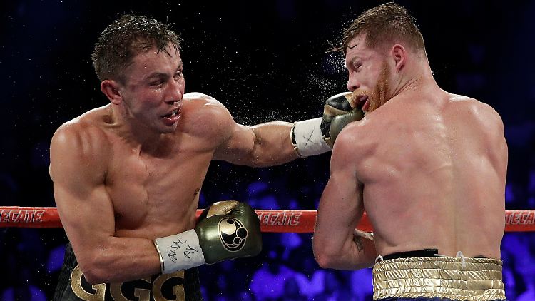 Gennadi Golowkin (links) und Saul Alvarez schenken sich nichts.