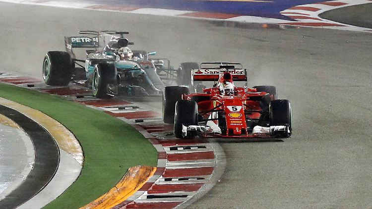 Sebastian Vettel setzte das Rennen nach dem Crash zunächst noch fort, drehte sich dann aber mit seinem beschädigten Ferrari.