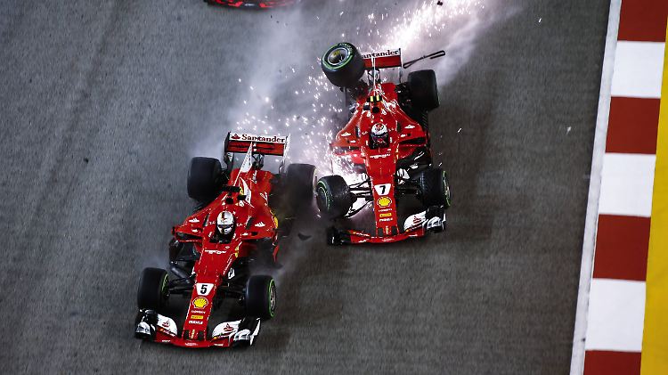 Die Ferrari-Teamkollegen Kimi Räikönnen und Sebastian Vettel werfen sich gegenseitig aus dem Rennen.