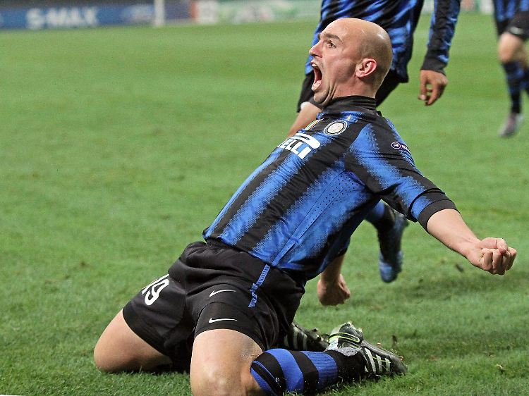 Inters Siegtorschütze gegen Außenseiter Enschede war Messis argentinischer Landsmann Esteban Cambiasso.