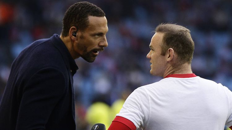 Rio Ferdinand hat als TV-Experte auch heute noch mit seinen ehemaligen Fußball-Kollegen zu tun - etwa mit Wayne Rooney.