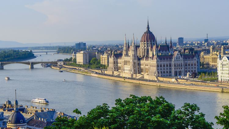 Budapest ist eine gutes Ziel für den Herbsturlaub.