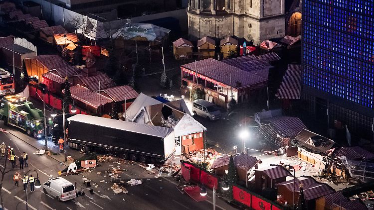 Zwölf Menschen kamen bei dem Attentat auf dem Berliner Weihnachtsmarkt im Dezember 2016 ums Leben.