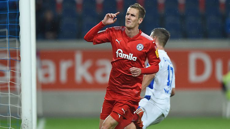Dominick Drexler markierte das wichtige 2:0 für Kiel.