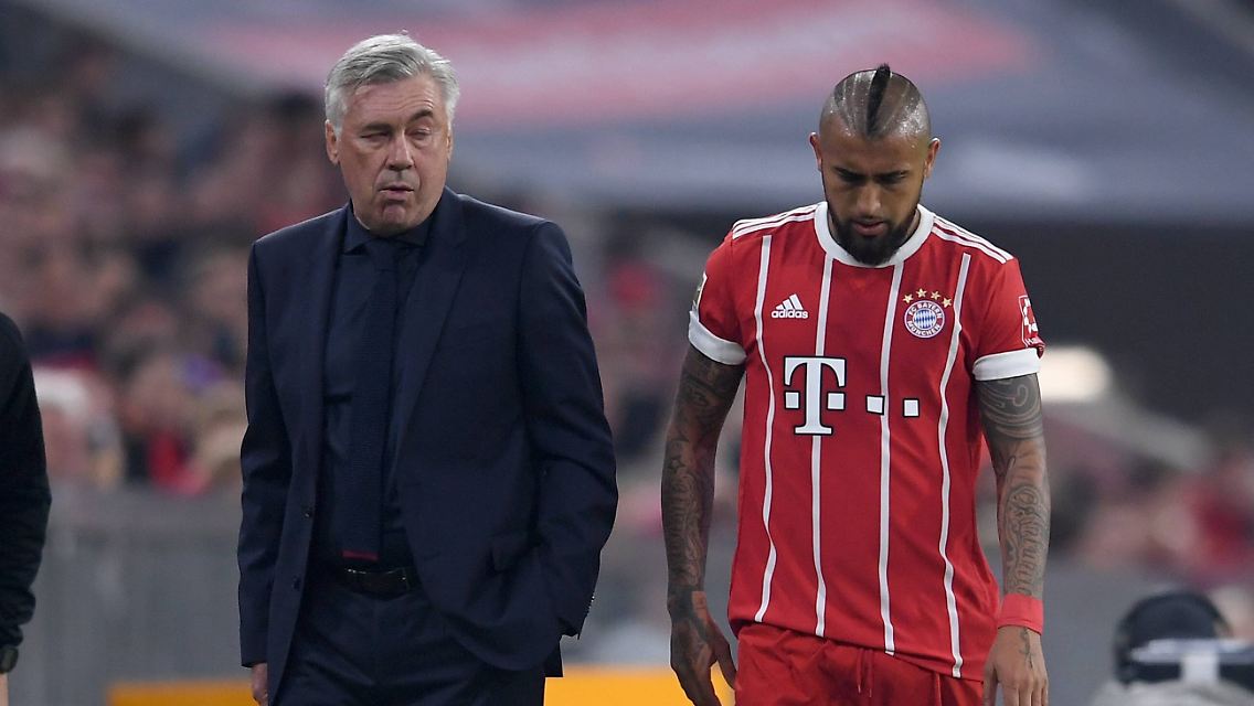 Auch Coach Carlo Ancelotti redete nichts schön: "Unsere Team-Performance war nicht gut." Immerhin: Ein Bierverbot für den Wiesn-Ausflug sprach der Italiener dennoch nicht aus: "Die Spieler können trinken, was sie wollen. Ich bin nicht ihr Papa oder Bruder. Ich bin nur der Trainer."