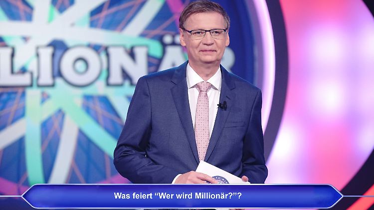 Günther Jauch in seiner Paraderolle als Quizmaster.