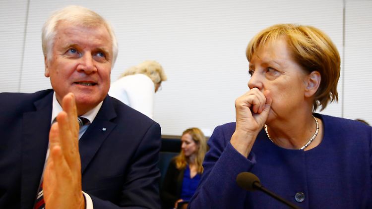 Wer gibt den Ton an? Horst Seehofer und Angela Merkel.