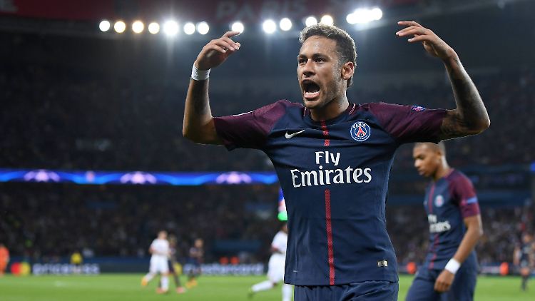 Neymar staubte nach tollem Mbappé-Solo zum 3:0 für Paris ab und entschied damit die Partie gegen die überforderten Bayern.