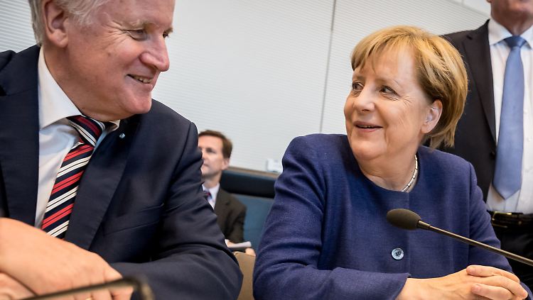 Horst Seehofer und Angela Merkel wollen vor Koalitionsverhandlungen eine gemeinsame Linie festlegen.