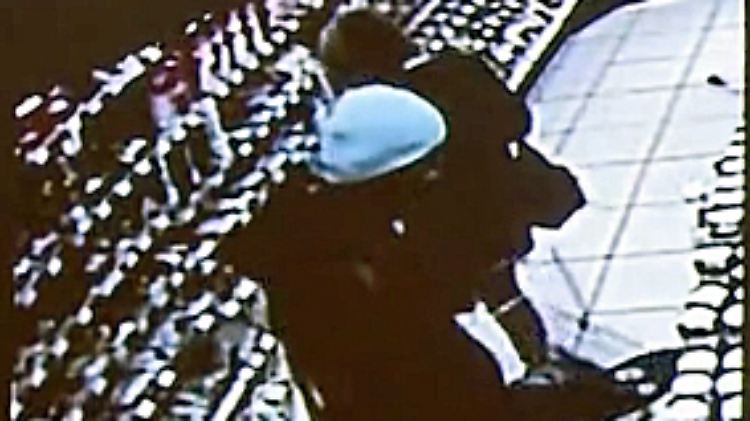 Der Tatverdächtige platzierte vergiftete Gläschen mit Babynahrung in Supermärkten und verlangte eine Millionensumme.