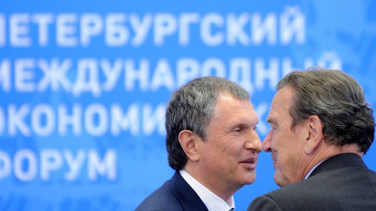 Gerhard Schröder und Rosneft-Chef Igor Setschin.