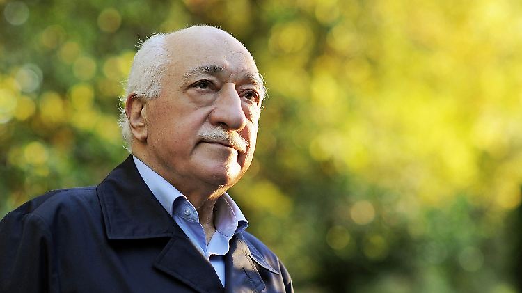 Die türkische Regierung macht Fethullah Gülen für den Putschversuch im vergangenen Jahr verantwortlich.