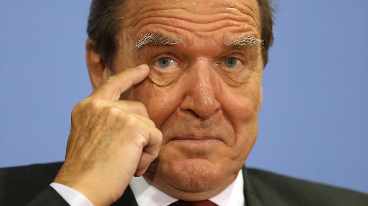 Gerhard Schröder dürfte am Freitag in den Aufsichtsrat des Konzerns Rosneft gewählt werden.