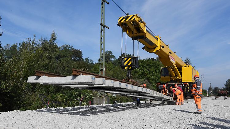 Arbeiten am Bahntunnel Rastatt.