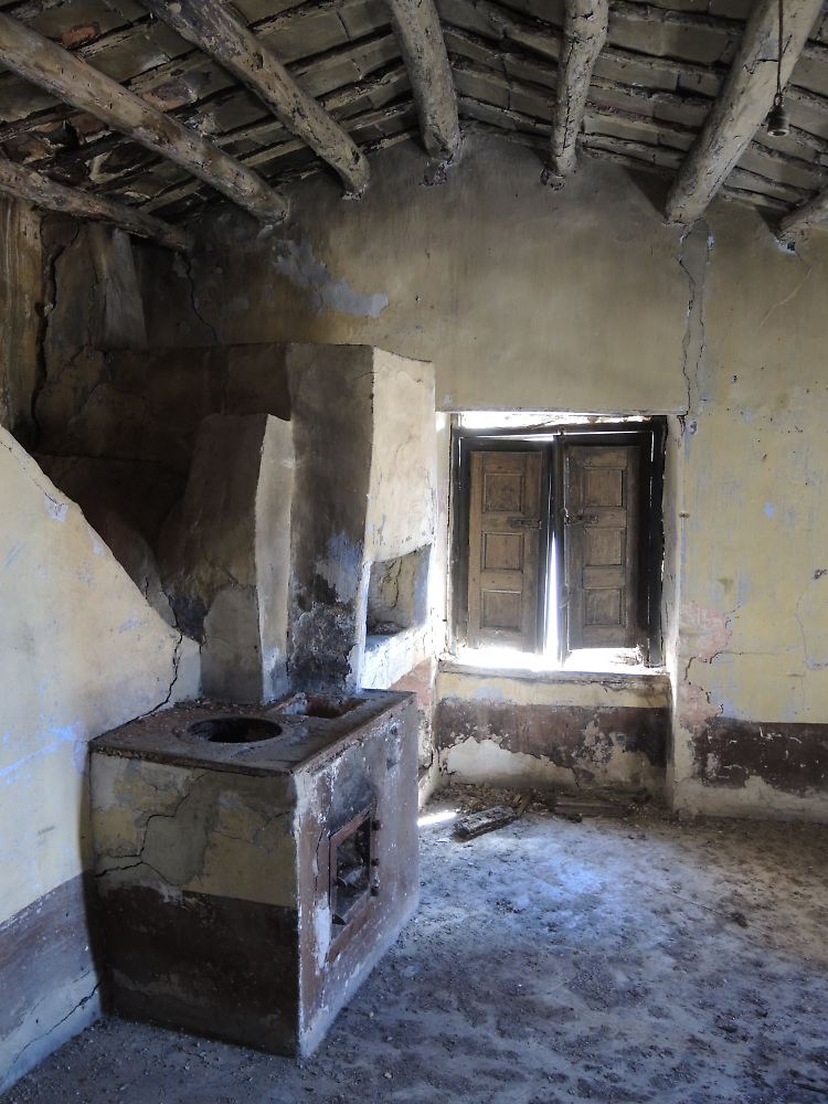 Raum eines Hauses in Gangi: Das Steinhaus kann für einen Euro erworben, muss dafür aber restauriert werden.