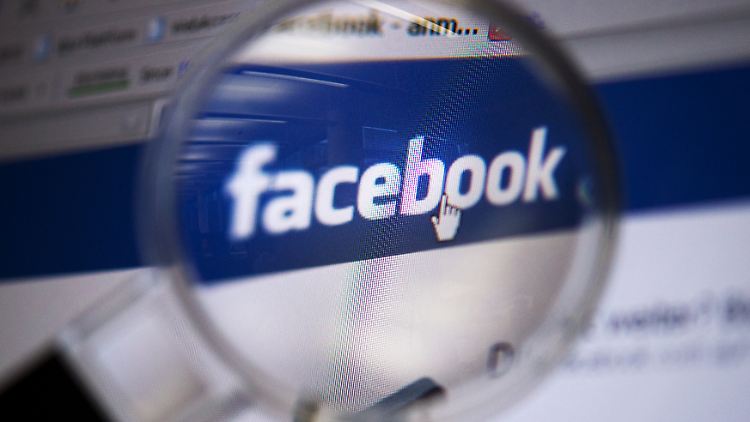 Facebook legt dem US-Kongress 3000 Anzeigen vor, mit denen sich der ausländische Einfluss auf die Wahl nachvollziehen lassen soll.