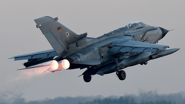 Künftig starten nur noch vier Tornados zu Aufklärungsflügen gegen den Islamischen Staat.