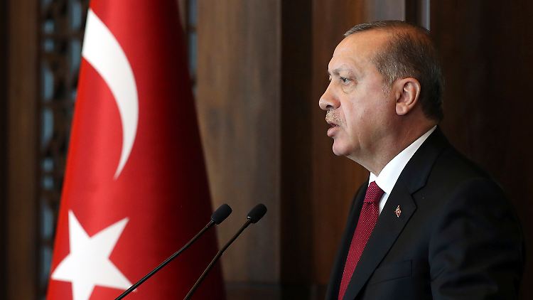 Der türkische Präsident fürchtet, dass die Unabhängigkeitsbestrebungen auf die Kurden in der Türkei übergreifen könnten.