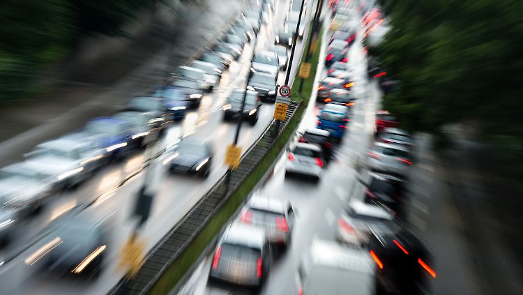 Die Autobranche fährt beim Thema Diesel auf Sicht.