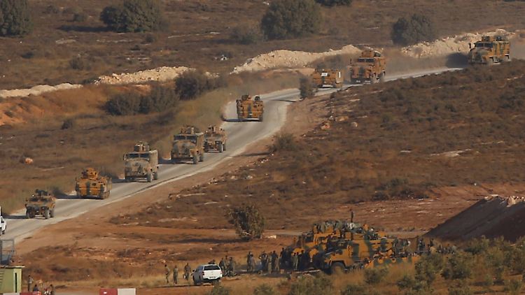 Die Türkei hatte in den vergangenen Tagen das Militär an der türkisch-syrischen Grenze zusammengezogen. 