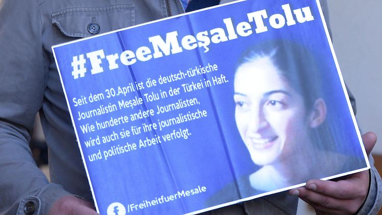 Solidarität mit Mesale Tolu.