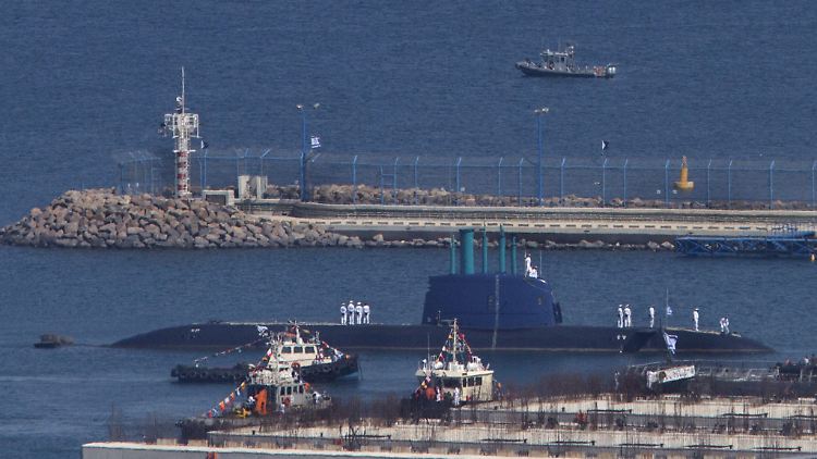 Ein U-Boot der Dolphin-Klasse im Hafen von Haifa.
