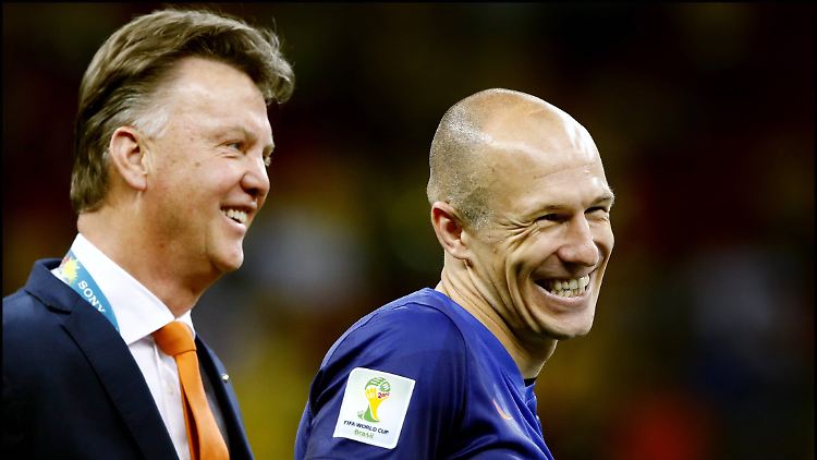 Platz drei bei der WM in Brasilien: Louis van Gaal und Arjen Robben.
