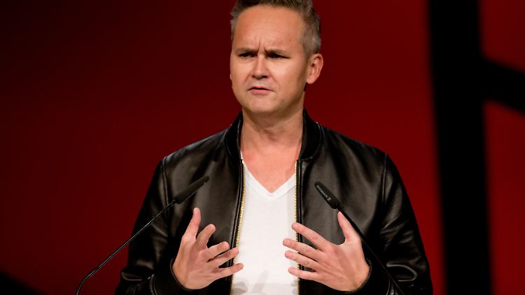 Roy Price soll eine Filmproduzentin sexuell belästigt haben.