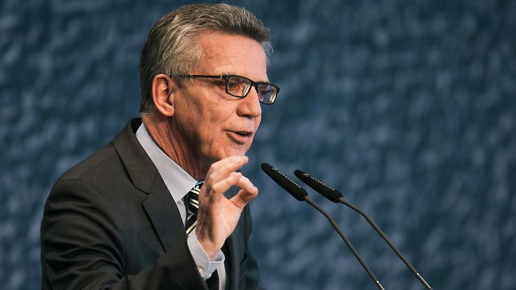 Muslimische Feiertage in Deutschland? Für Thomas de Maizère denkbar.