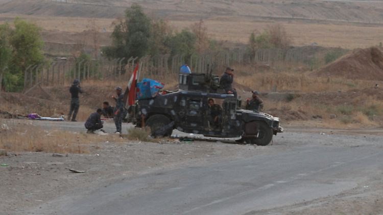 Irakische Einheiten rücken von Südwesten her auf Kirkuk vor.