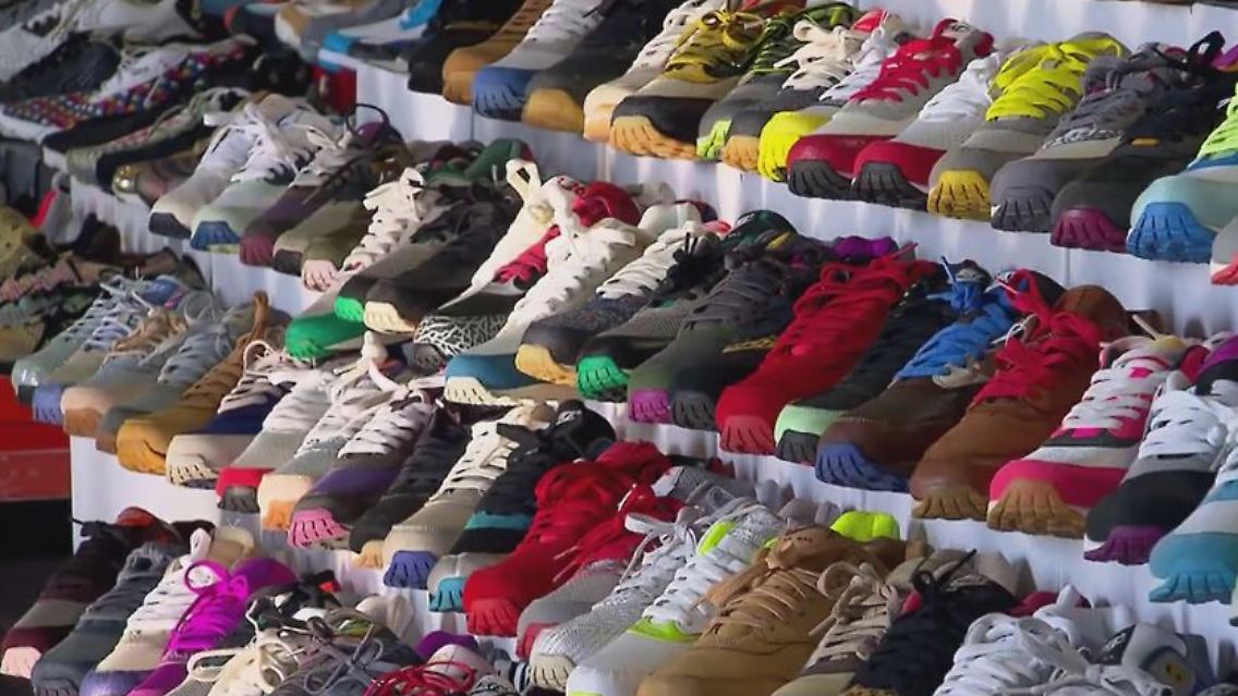 sneaker1.JPG