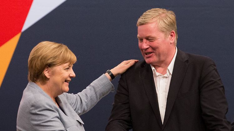 Merkel und Althusmann bei einem gemeinsamen Auftritt im niedersächsischen Wahlkampf.