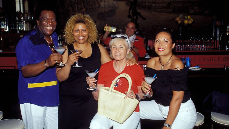 Es war einmal - die Blancos in friedlicheren Zeiten: Roberto, Patricia, Mireille und Mercedes.