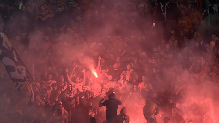 Heiße Stimmung bei Apoel Nikosia: Der BVB enttäuscht.