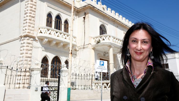 Die 53-jährige maltesische Journalistin Daphne Caruana Galizia wurde am Montag durch eine Autobombe getötet. 