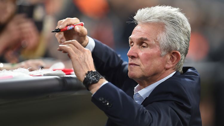 Jupp Heynckes hat die Bayern bereits nach zwei Spielen wieder voll im Griff - und zurück auf Kurs gebracht.
