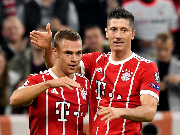 Kimmich und Lewandowski freuen sich über die Rückkehr zur Bayern-Normalität: Sieg in der Bundesliga, Sieg in der CL.