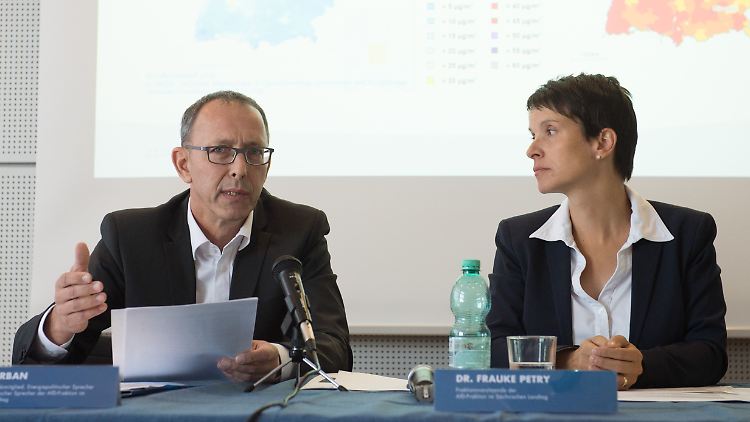Jörg Urban (l.) wird Frauke Petry als Fraktionschef ersetzen.