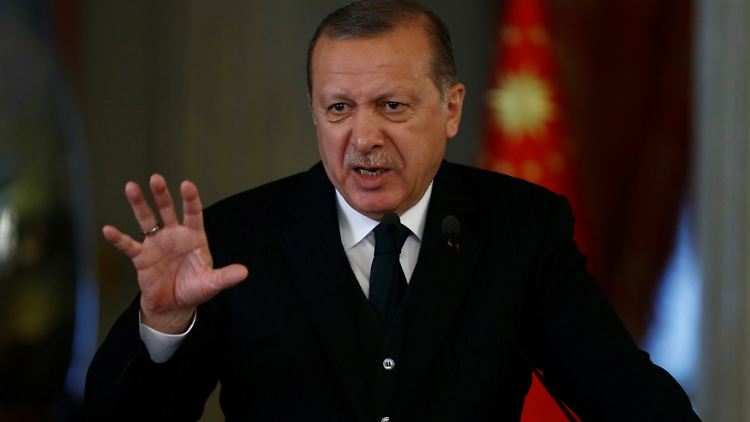 Der türkische Staatspräsident Recep Tayyip Erdogan hat die USA erneut scharf kritisiert.