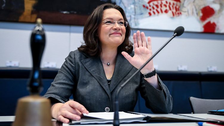 "Die Menschen brauchen keine Floskeln, sondern Antworten", findet SPD-Fraktionschefin Nahles.