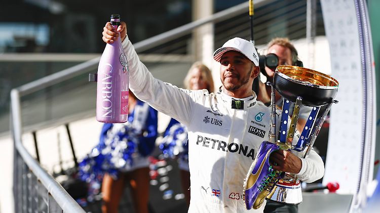 Souverän vorneweg: Lewis Hamilton.