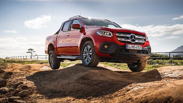 Die Mercedes X-Klasse soll Arbeitstier und Lifestyle-Laster zugleich sein.