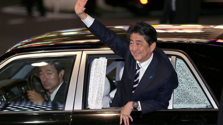 Mit Shinzo Abe als Regierungschef dürften die Zinsen erstmal niedrig bleiben.
